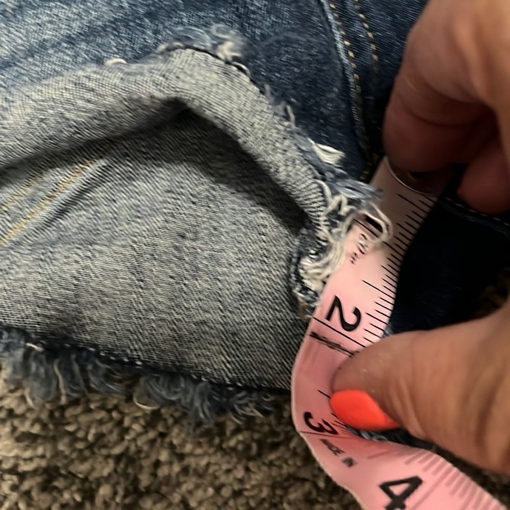 H&M - Jean Shorts - 4 - Picture 4 of 4